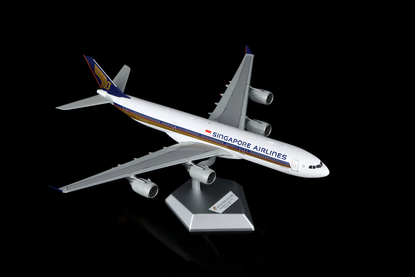 Singapore Airlines A340-500 9V-SGD – image 11