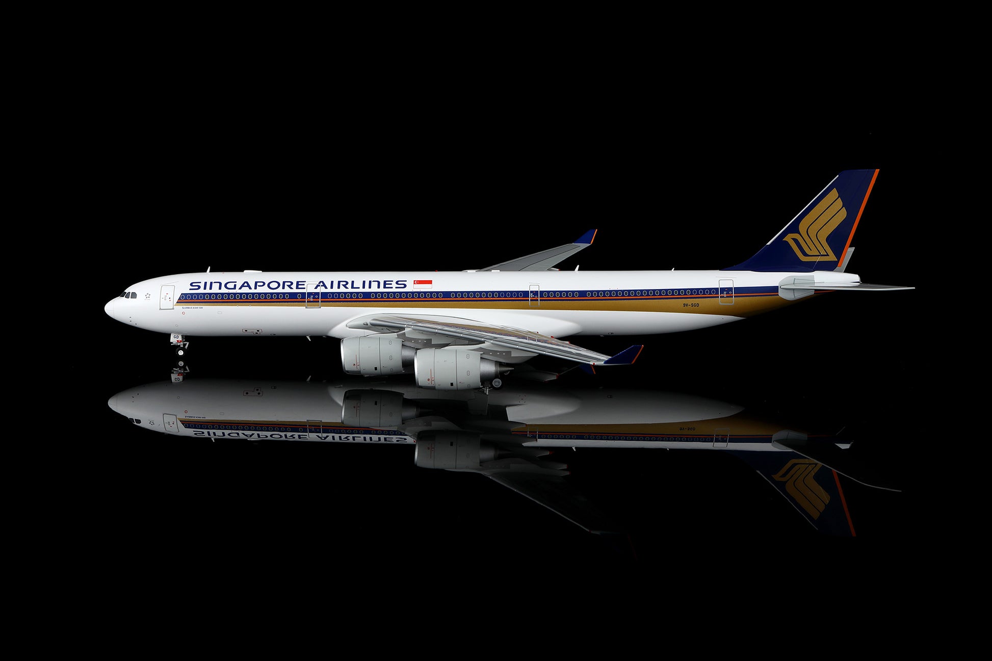 Singapore Airlines A340-500 9V-SGD – image 12