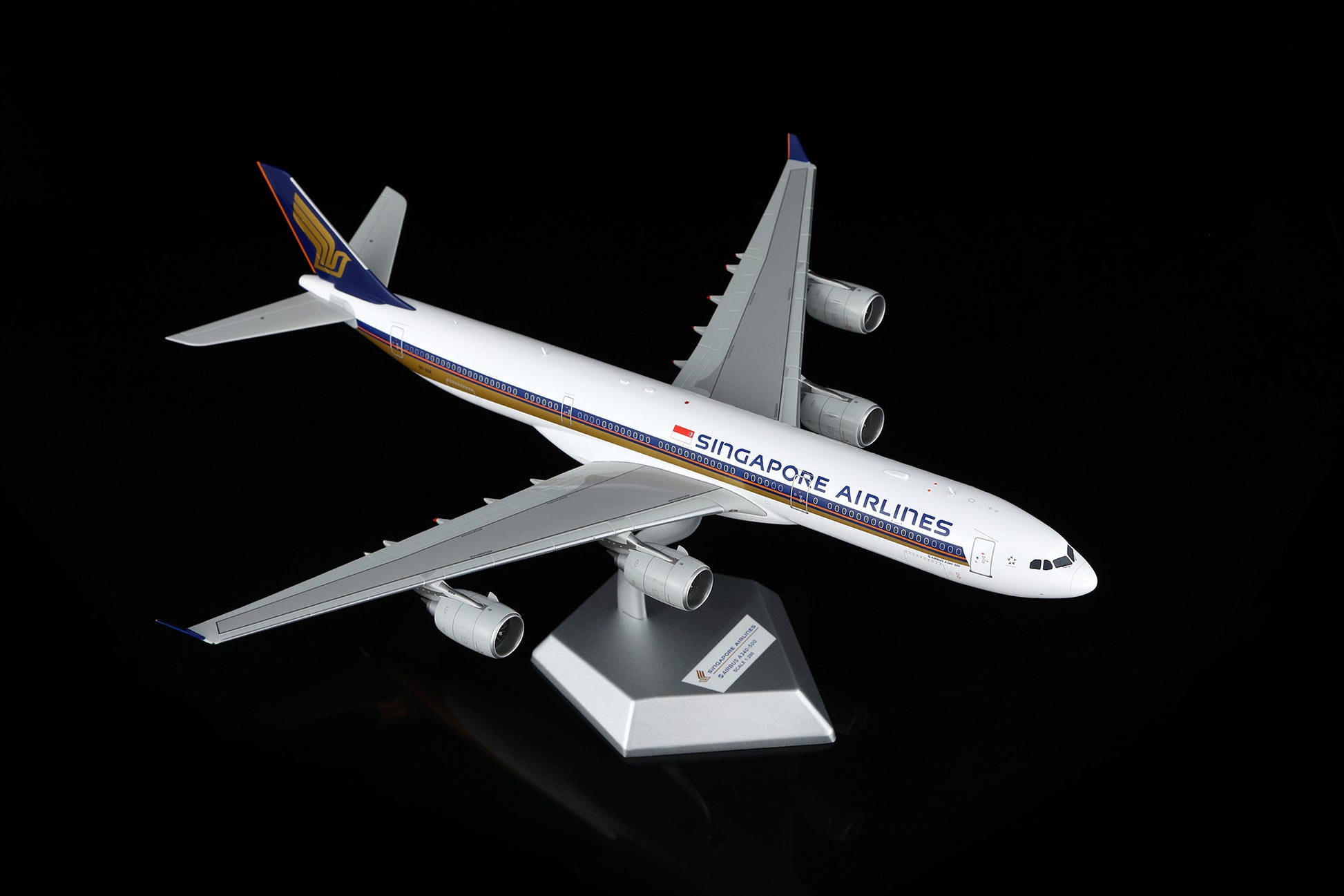 Singapore Airlines A340-500 9V-SGE – image 10
