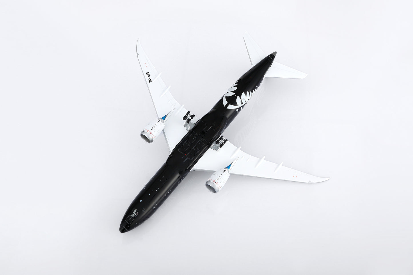 Air New Zealand B787-9 Dreamliner "All Blacks" ZK-NZE – image 8