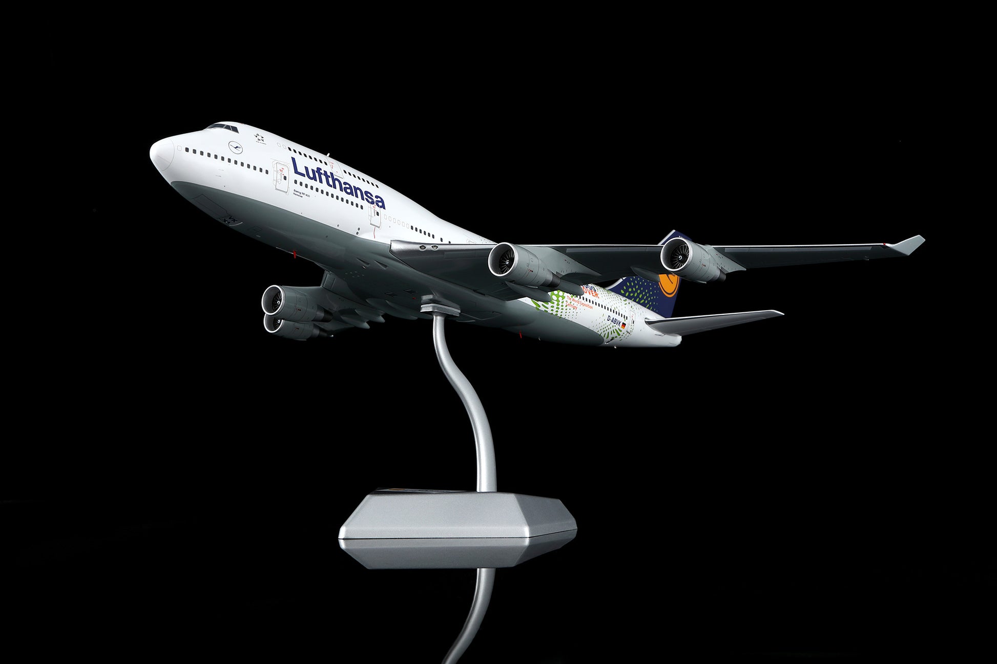 Lufthansa B747-400 "Hannover EXPO 2000" D-ABVK