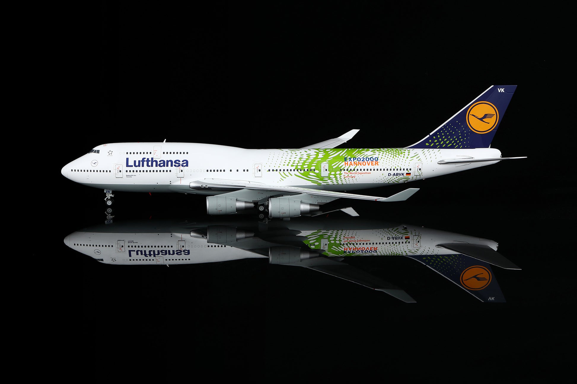 Lufthansa B747-400 "Hannover EXPO 2000" D-ABVK
