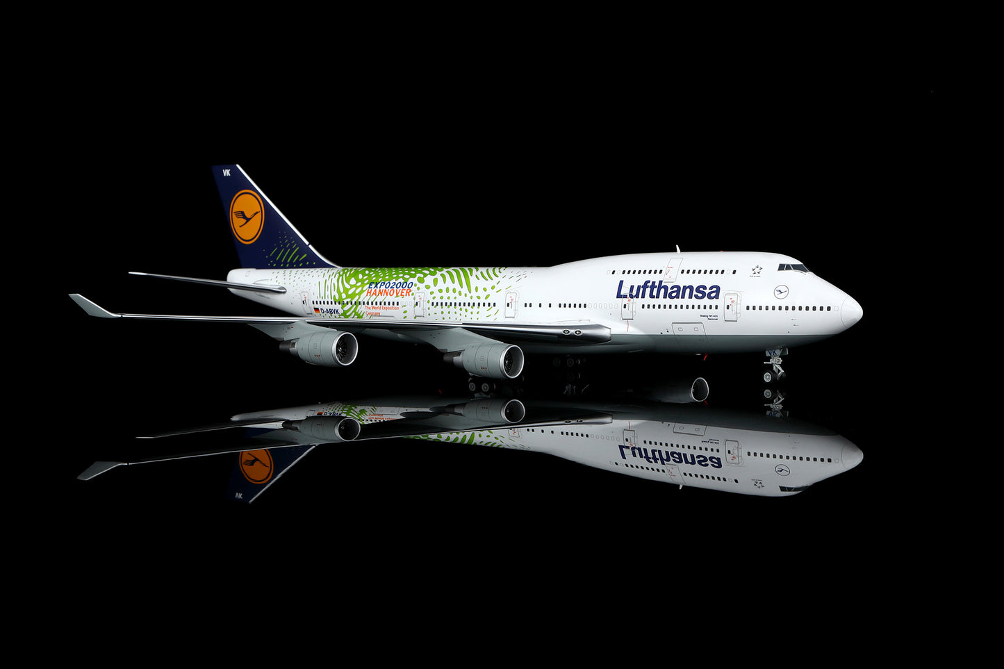 Lufthansa B747-400 "Hannover EXPO 2000" D-ABVK