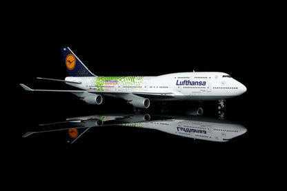 Lufthansa B747-400 "Hannover EXPO 2000" D-ABVK