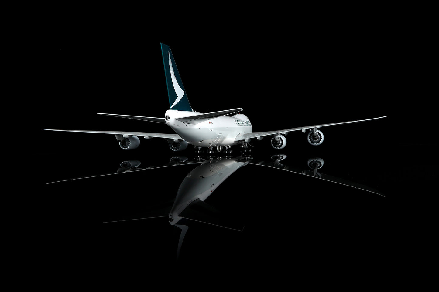 Cathay Cargo B747-8F B-LJN Interactive Version