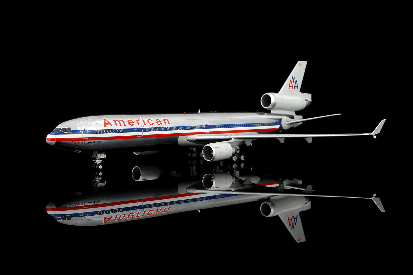 American Airlines MD-11 N1754