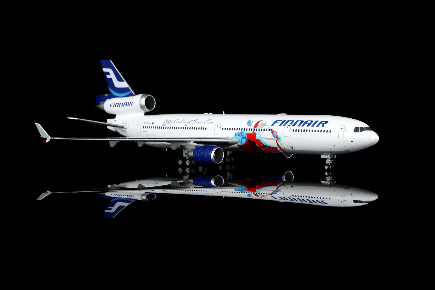 Finnair McDonnell Douglas MD11 "Official Airline of Santa Claus" OH-LGA