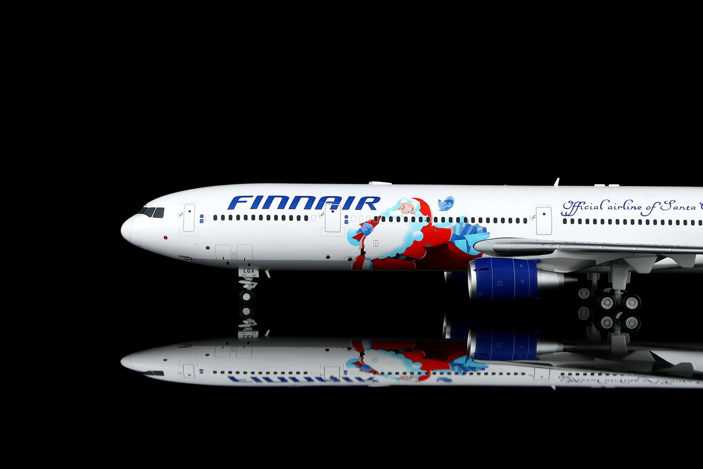 Finnair McDonnell Douglas MD11 "Official Airline of Santa Claus" OH-LGA