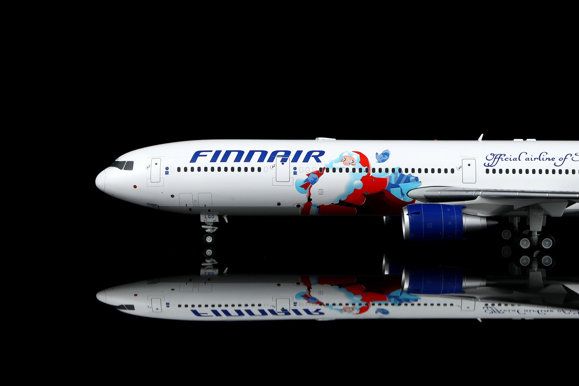 Finnair McDonnell Douglas MD11 "Official Airline of Santa Claus" OH-LGD