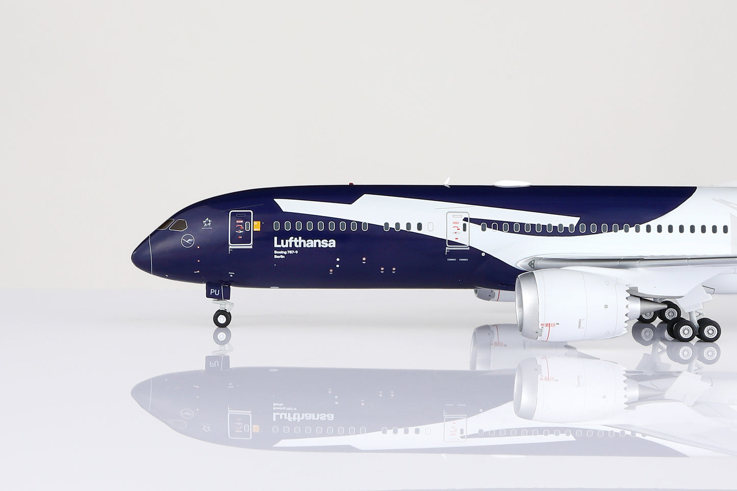 Lufthansa B787-9 "Lufthansa 100th Anniversary" D-ABPU 1