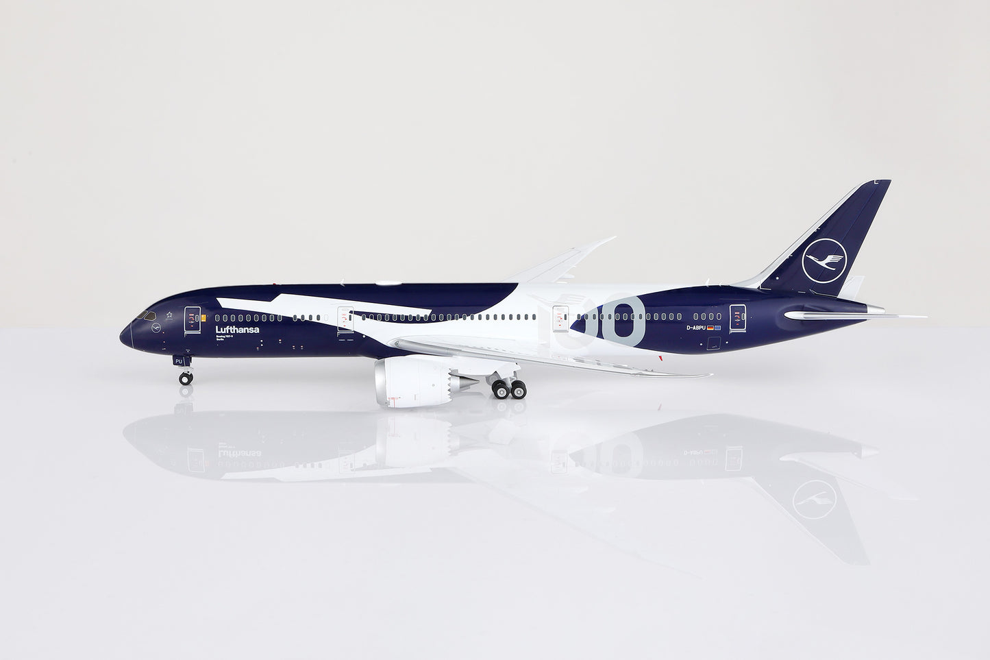Lufthansa B787-9 "Lufthansa 100th Anniversary" D-ABPU 6