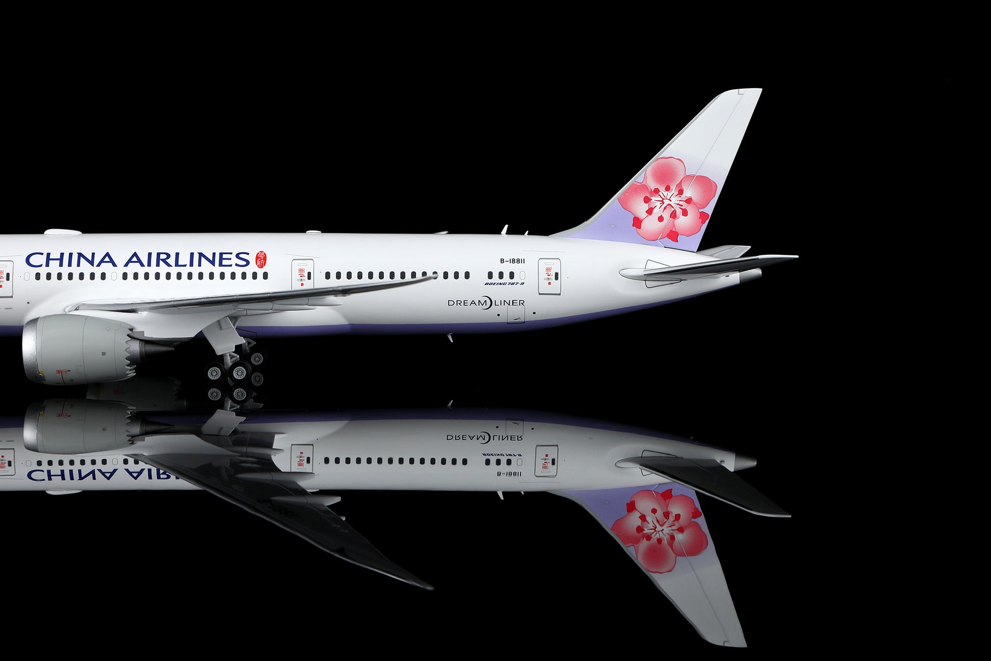 China Airlines B787-9 B-18811 10