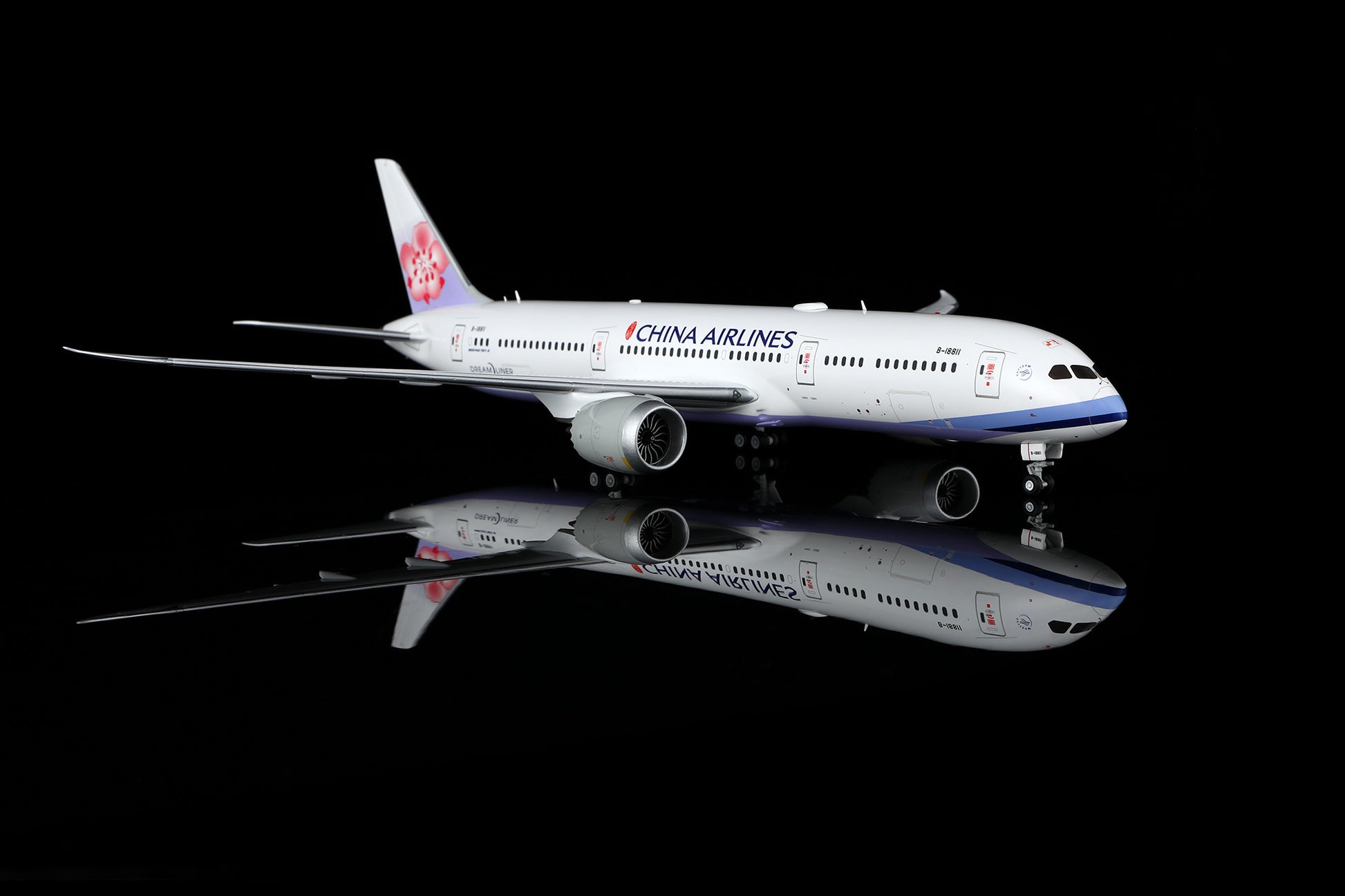 China Airlines B787-9 B-18811 2