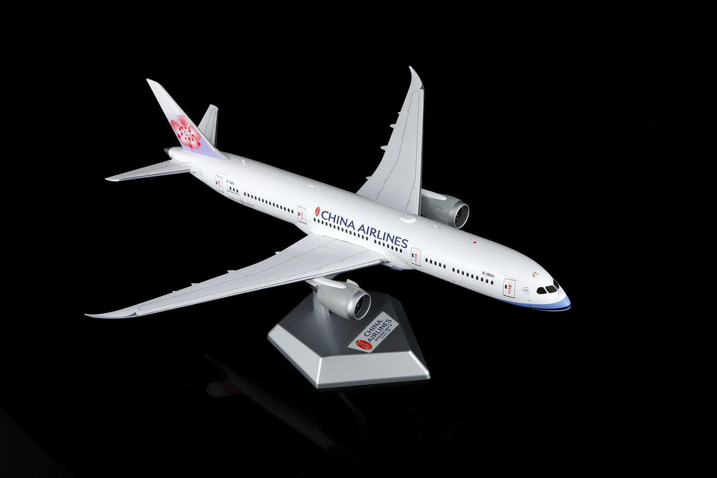 China Airlines B787-9 B-18811 7