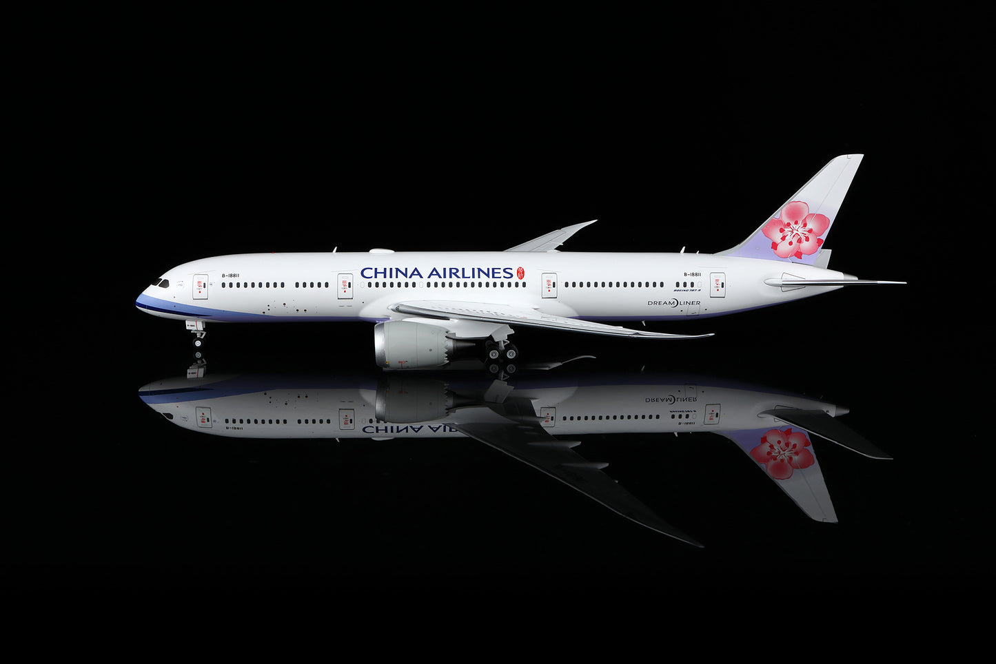 China Airlines B787-9 B-18811 9