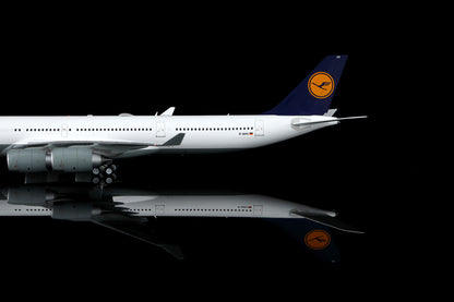 Lufthansa A340-600 D-AIHX – image 5