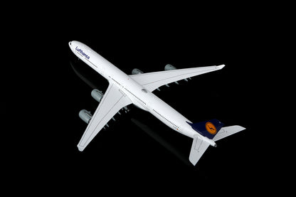 Lufthansa A340-600 D-AIHX – image 10