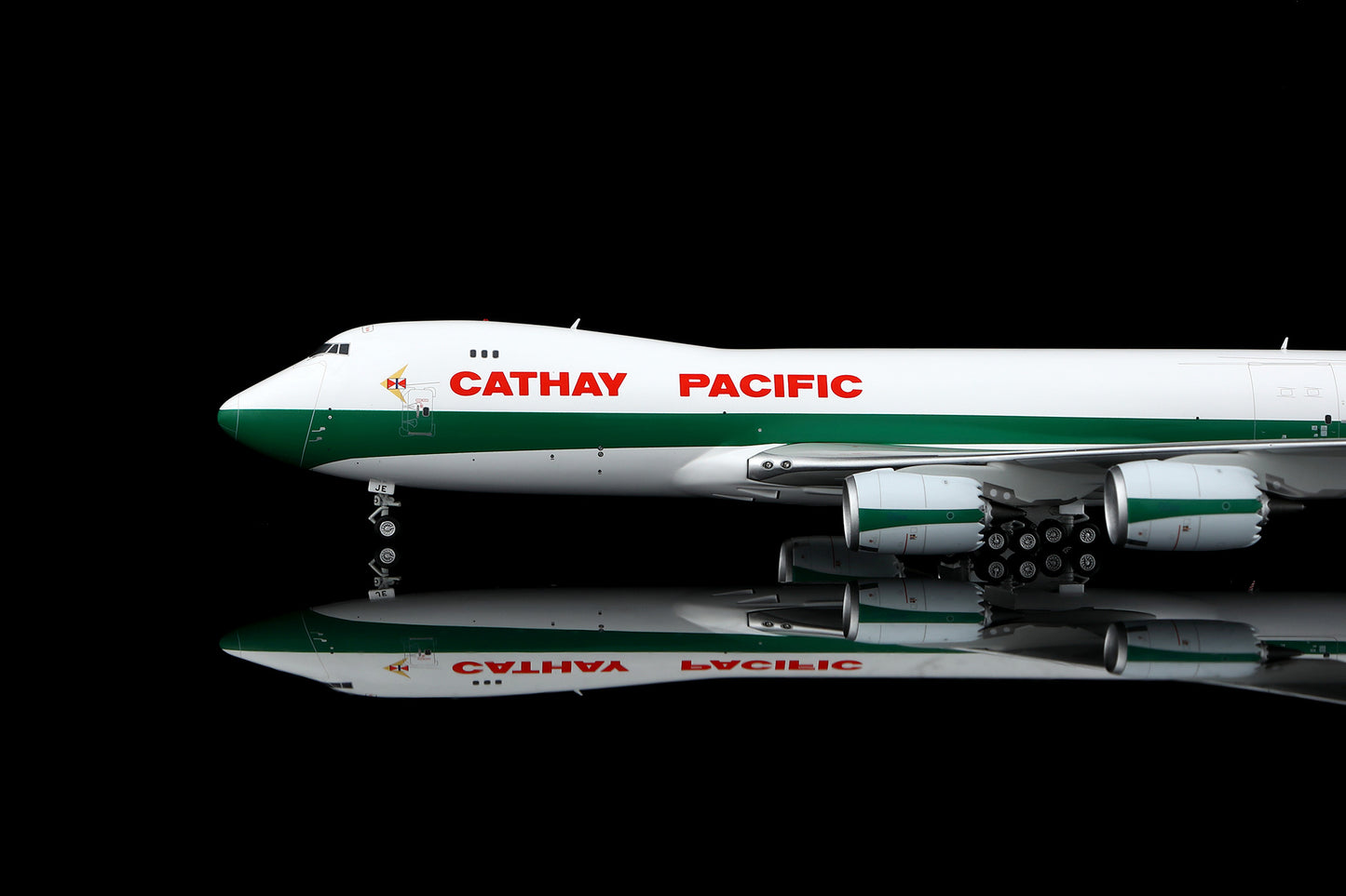 Cathay Pacific B747-8F "80th Anniversary Retro" B-LJE
