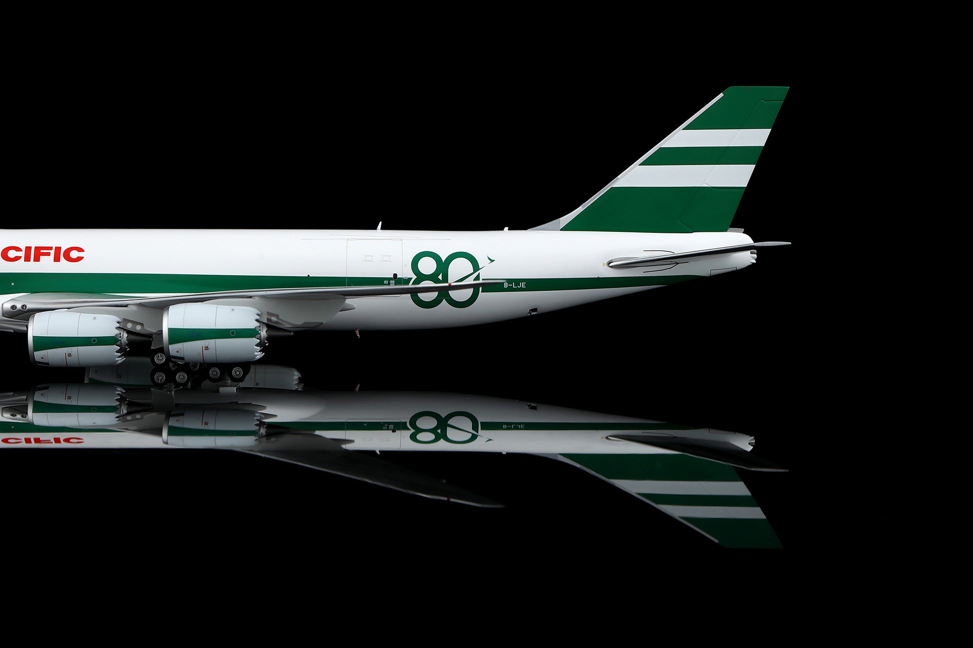 Cathay Pacific B747-8F "80th Anniversary Retro" B-LJE