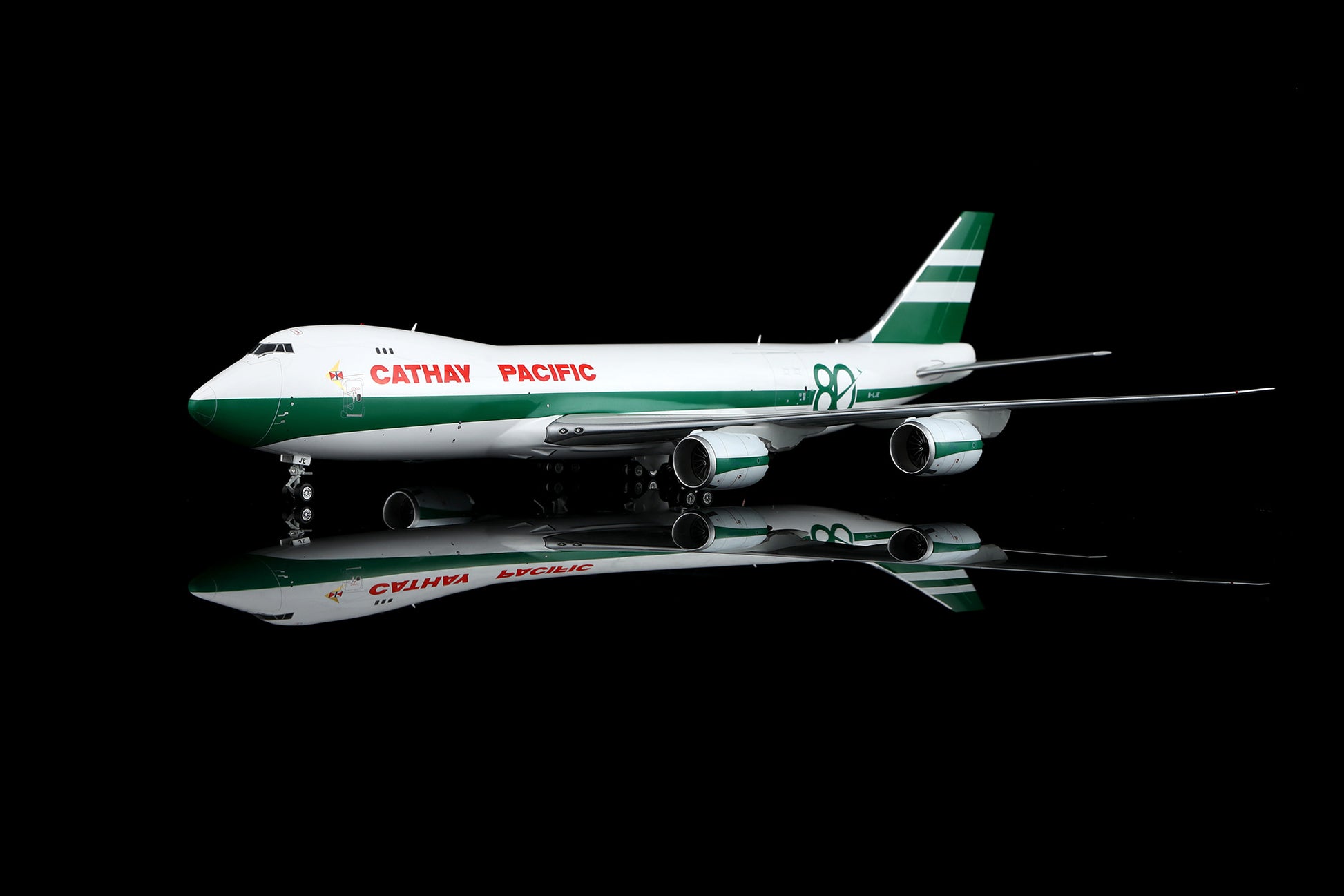 Cathay Pacific B747-8F "80th Anniversary Retro" B-LJE