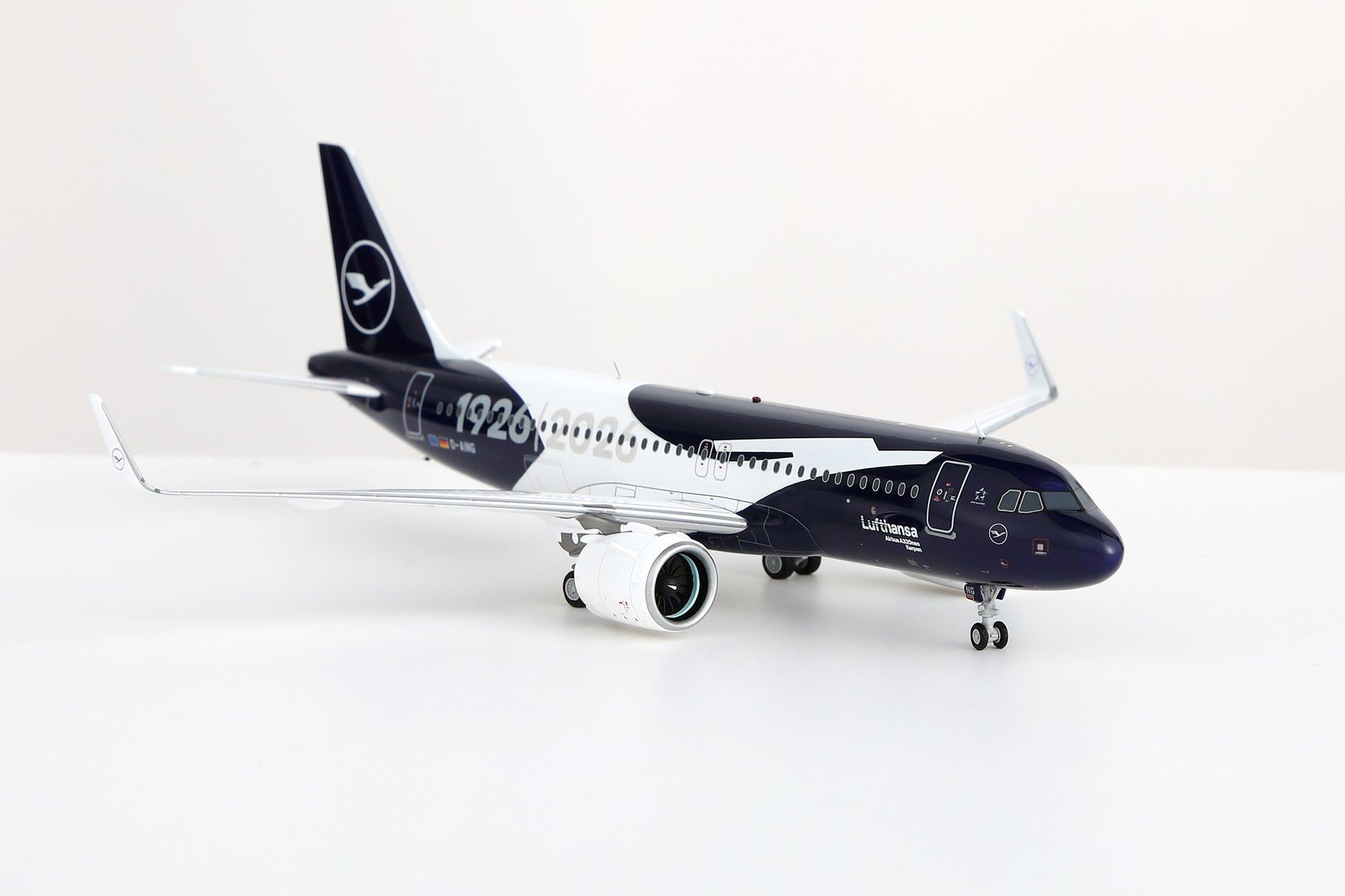 Lufthansa A320neo 100th Anniversary D-AING