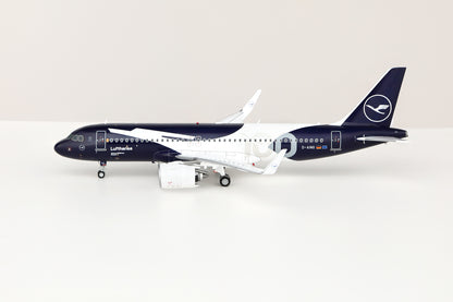 Lufthansa A320neo 100th Anniversary D-AING