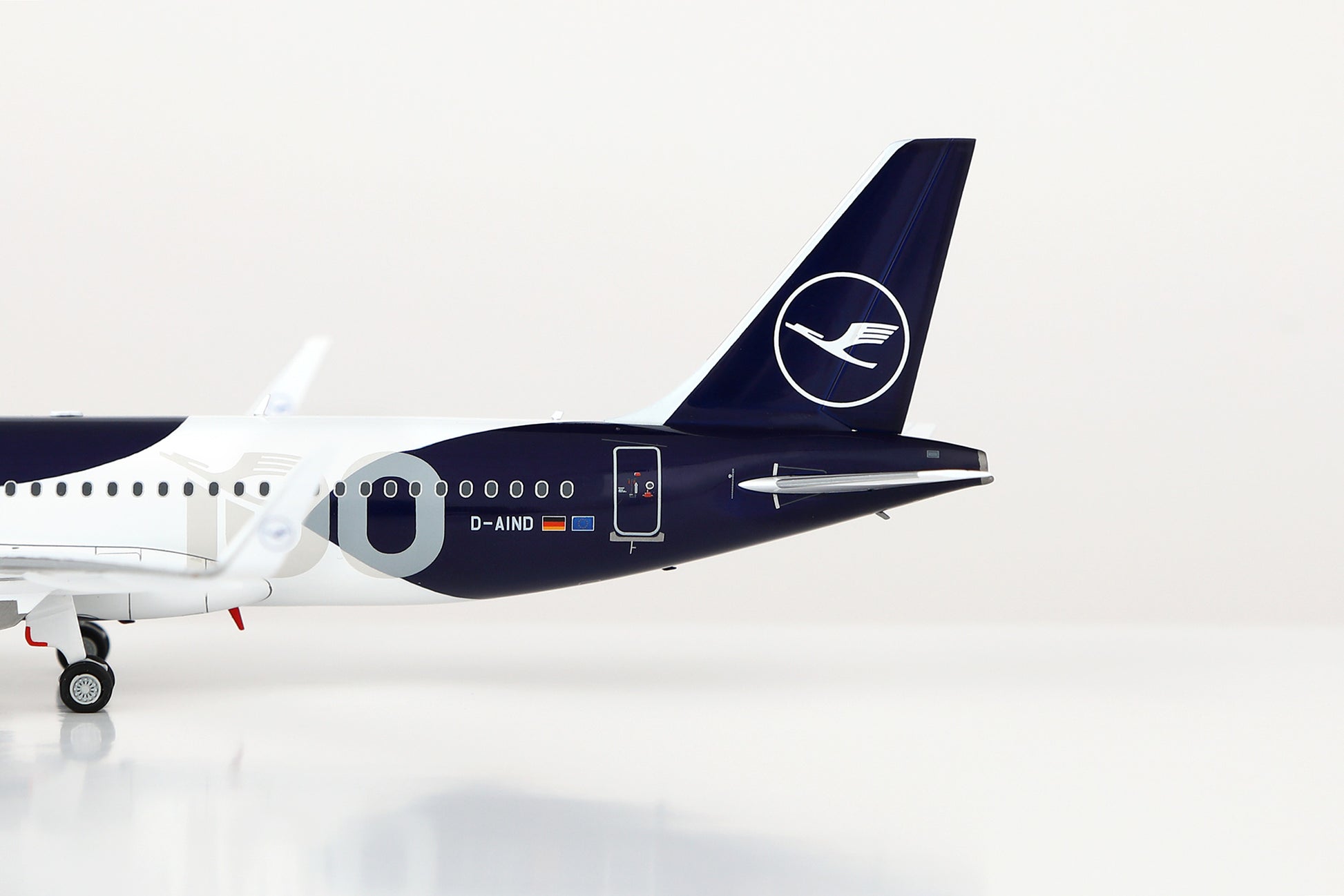 Lufthansa A320neo "100th Anniversary" D-AIND