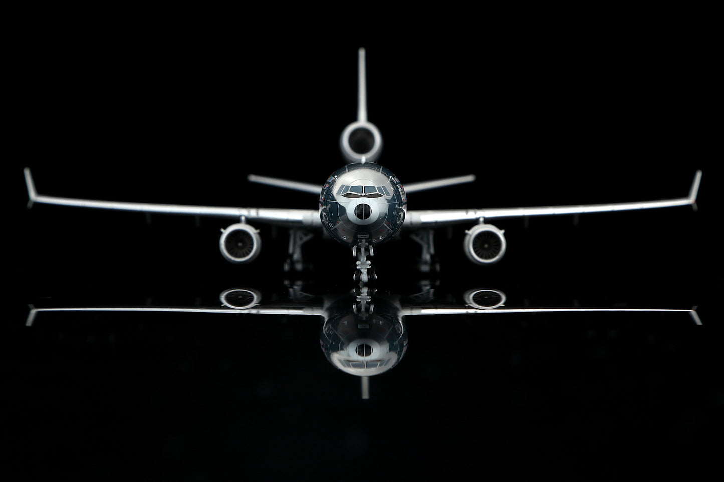 McDonnell Douglas MD-11 N111MD Standard Version image 12