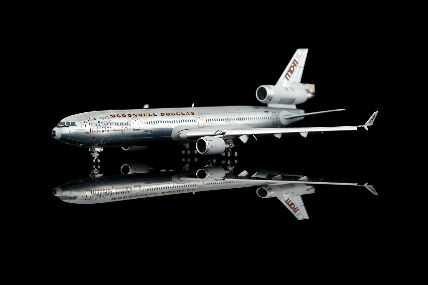 McDonnell Douglas MD-11 N111MD Flap-down image 21