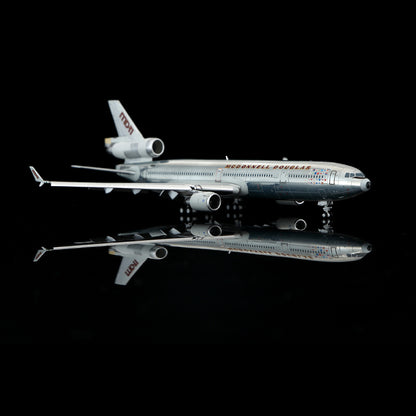 McDonnell Douglas MD-11 N111MD Flap-down image 8