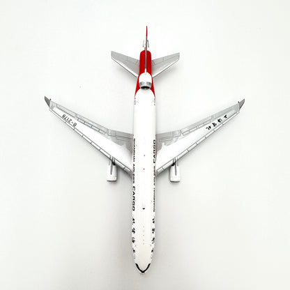 Shanghai Airlines MD-11 Reg. B-2178 image 8