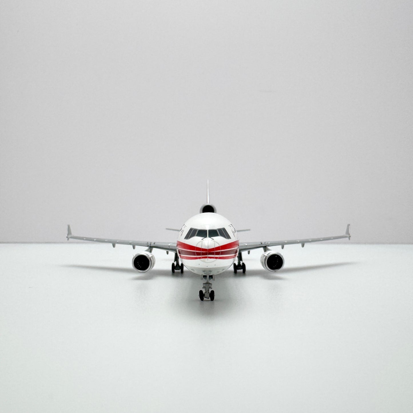 Shanghai Airlines MD-11 Reg. B-2179 image 5