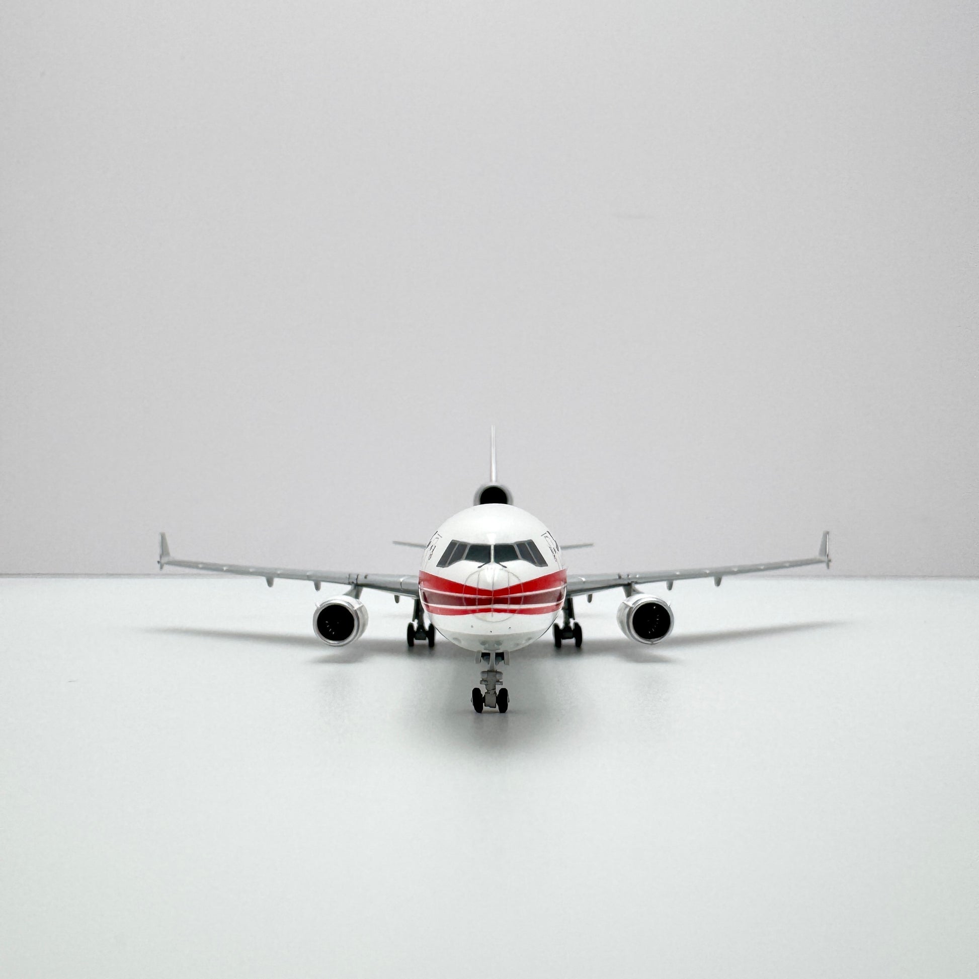 Shanghai Airlines MD-11 Reg. B-2179 image 5