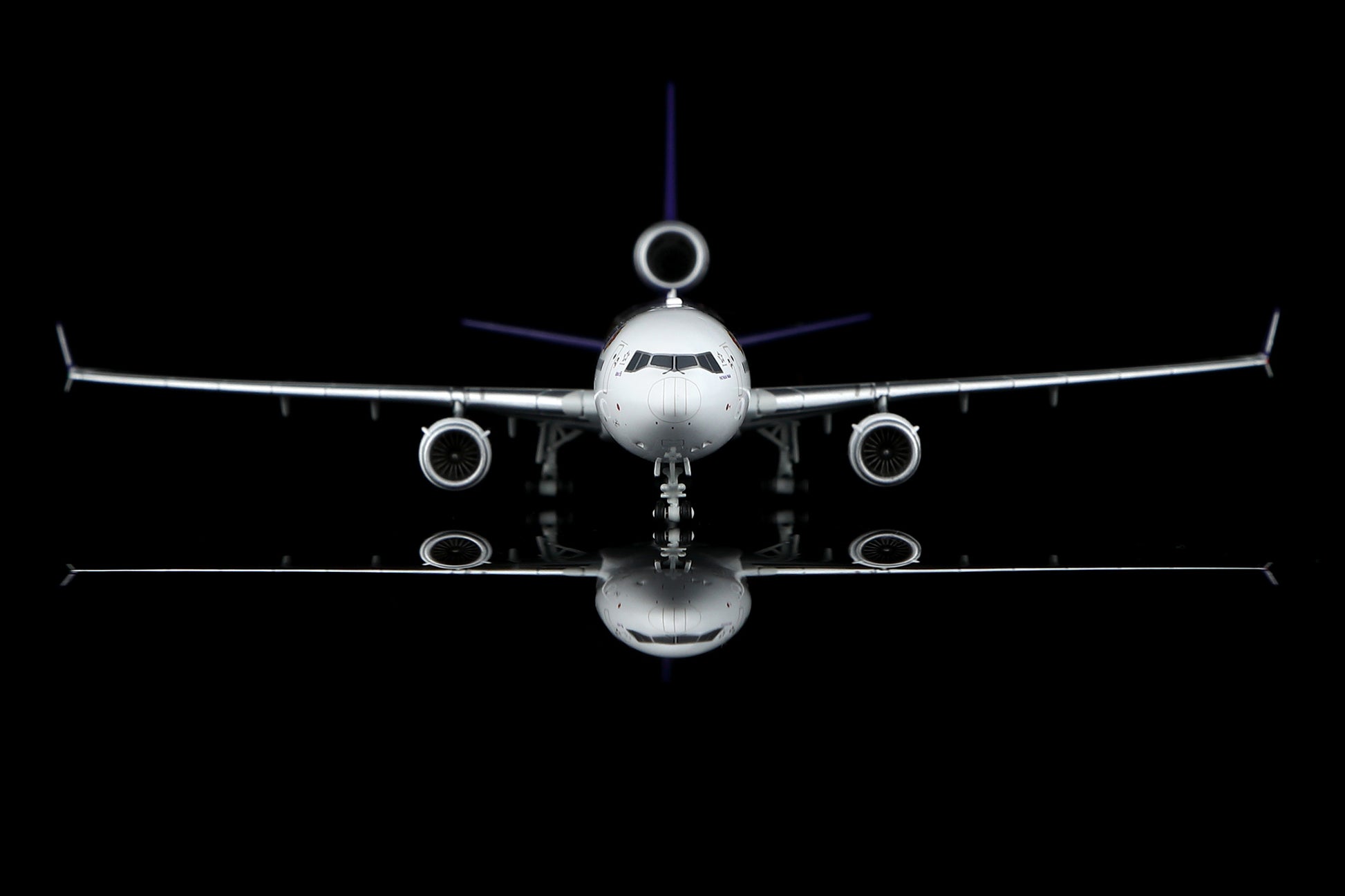 THAI Airways MD-11 HS-TME Standard Version image 6