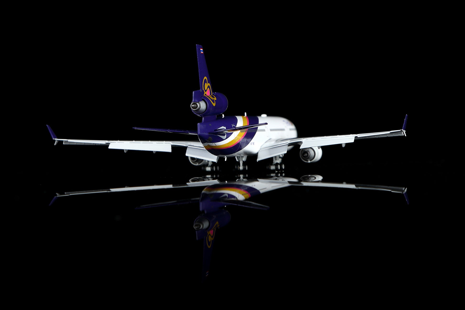 THAI Airways MD-11 HS-TME Flap-down image 20