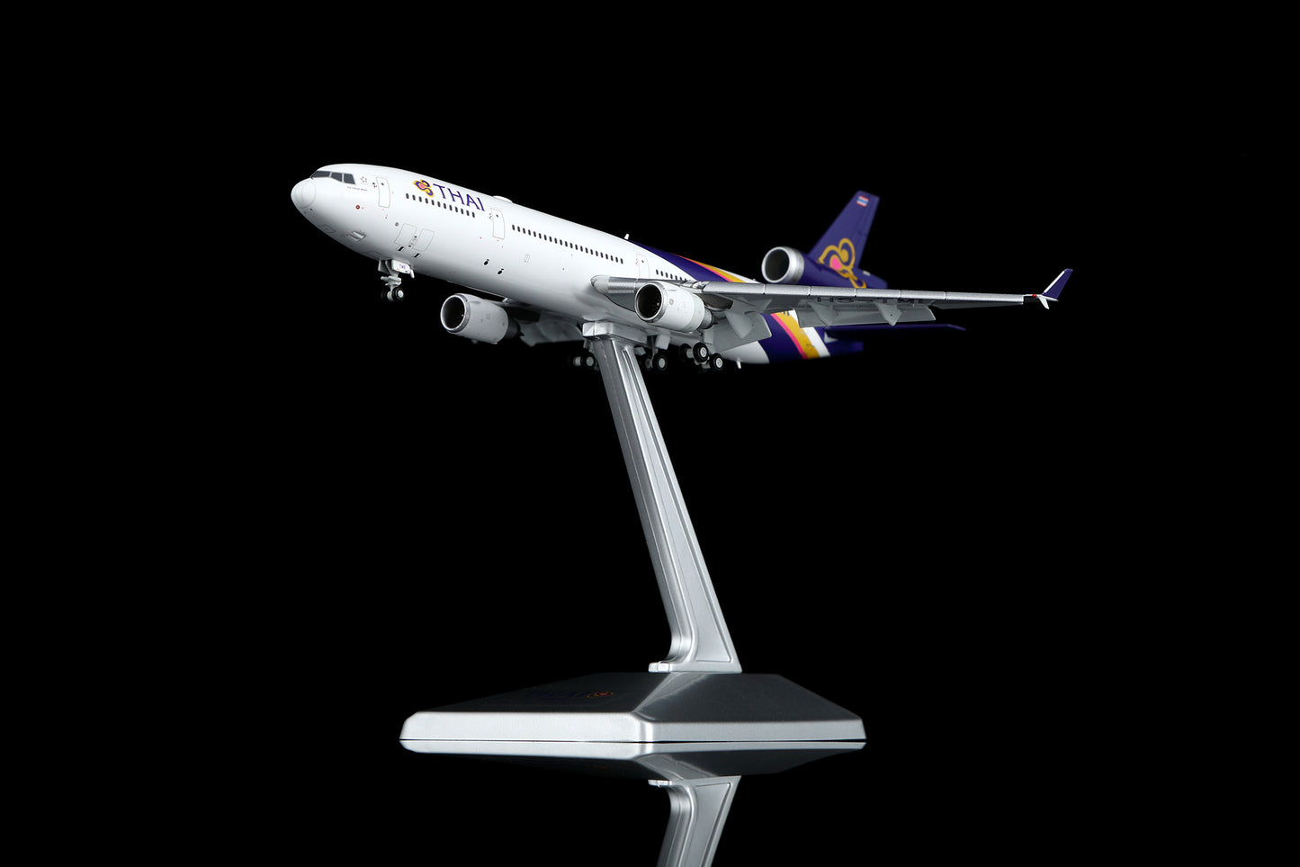 THAI Airways MD-11 HS-TME Flap-down image 23