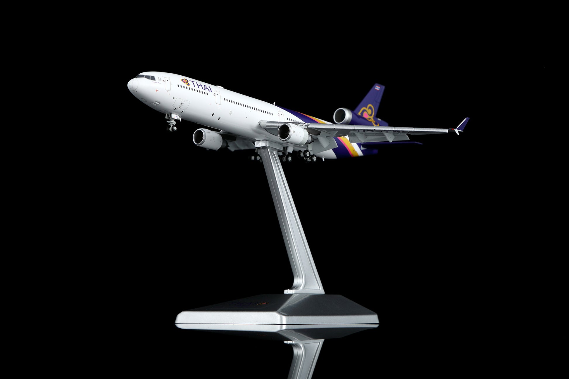 THAI Airways MD-11 HS-TME Flap-down image 23
