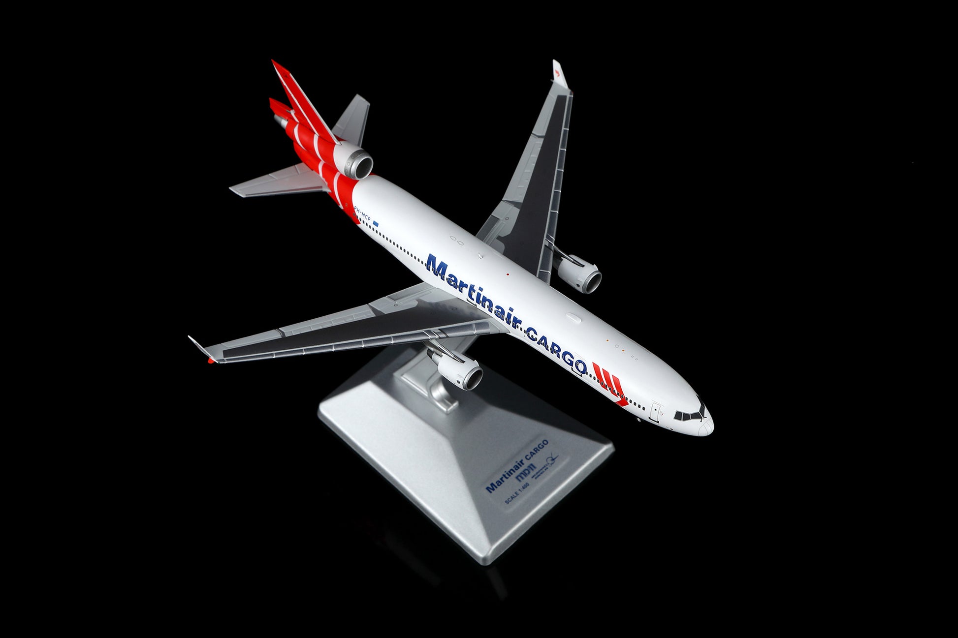 Martinair MD-11F PH-MCP Standard Version image 3