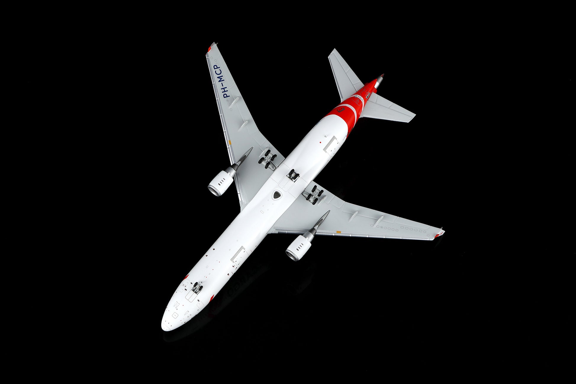 Martinair MD-11F PH-MCP Standard Version image 9