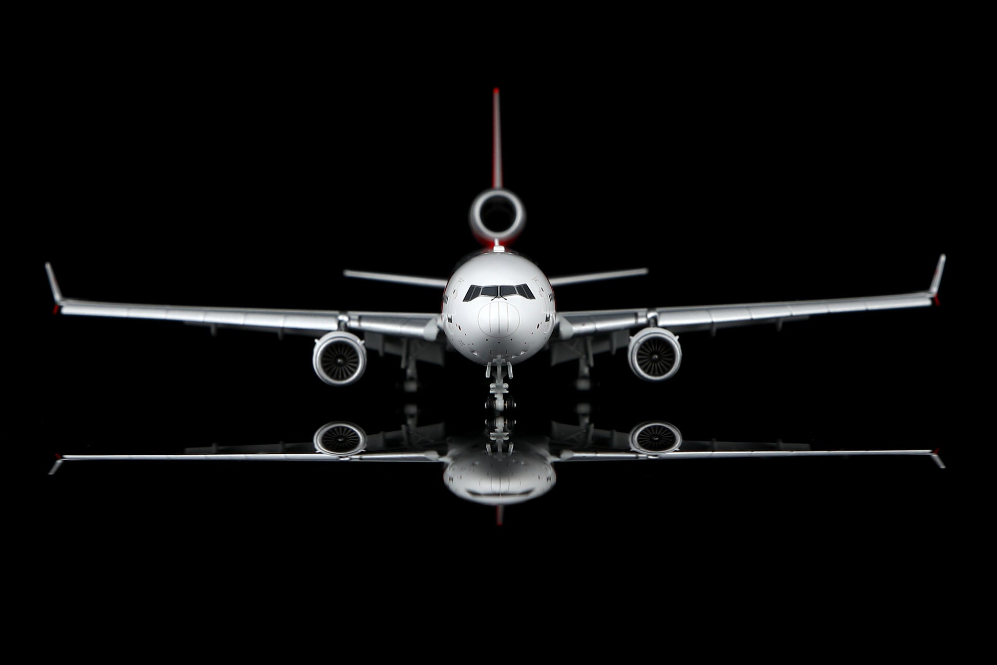 Martinair MD-11F PH-MCP Flap-down image 15