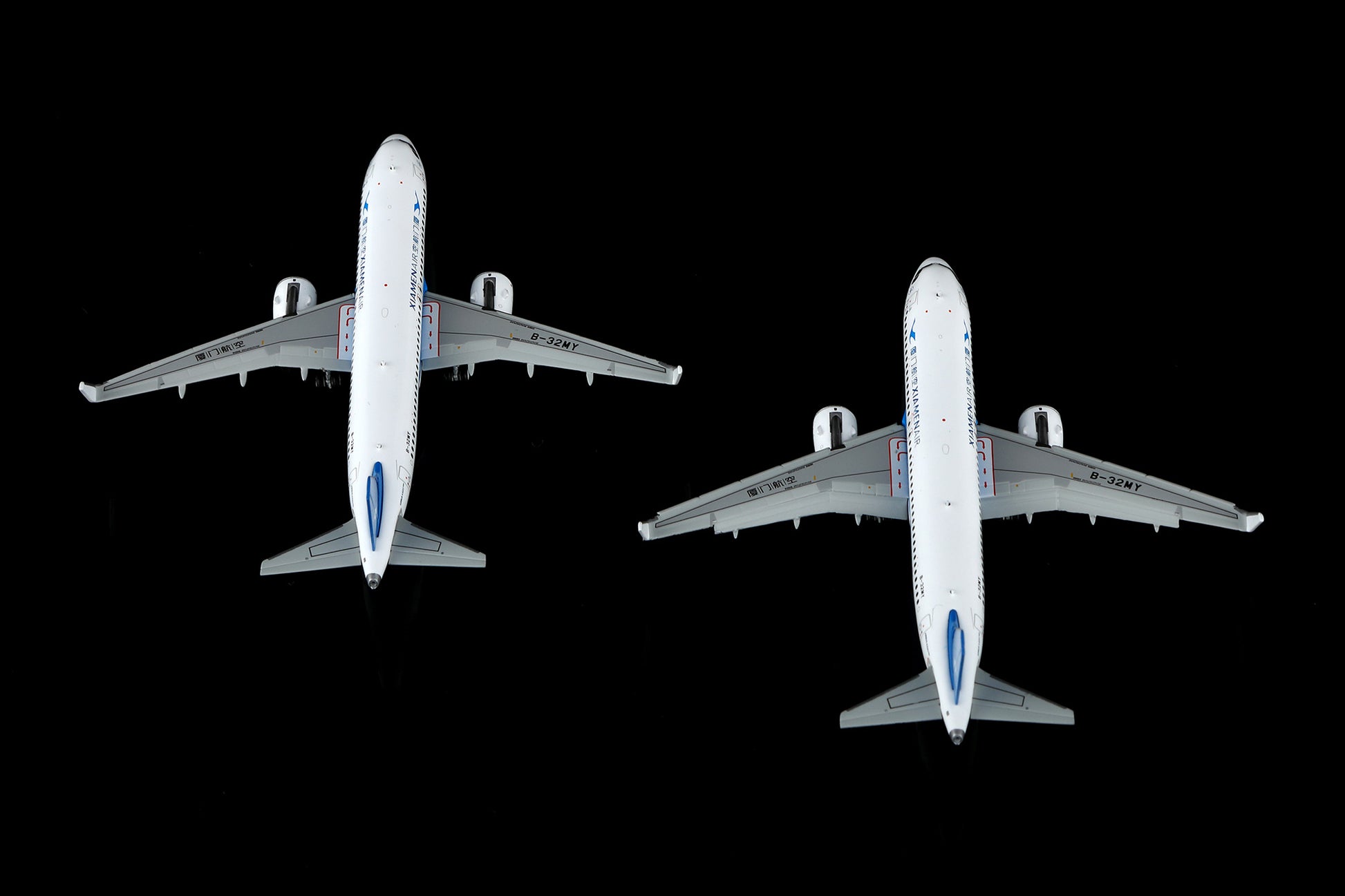Xiamen Airlines Airbus A320neo B-32MY Standard Version image 3