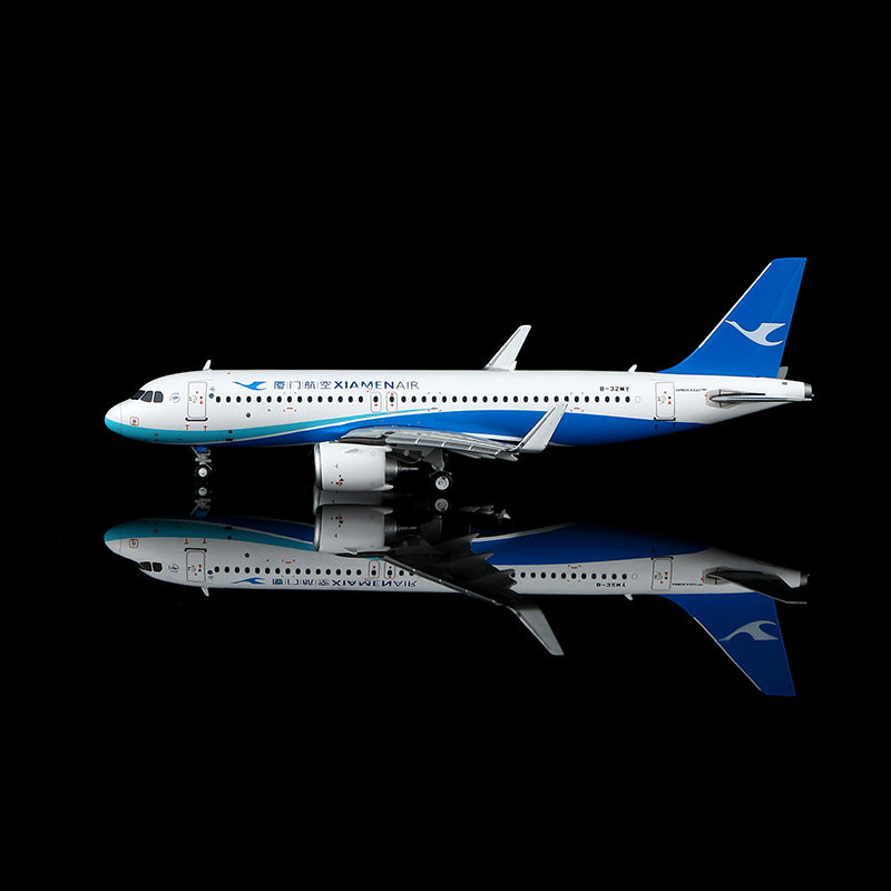 Xiamen Airlines Airbus A320neo B-32MY Flap-down image 12