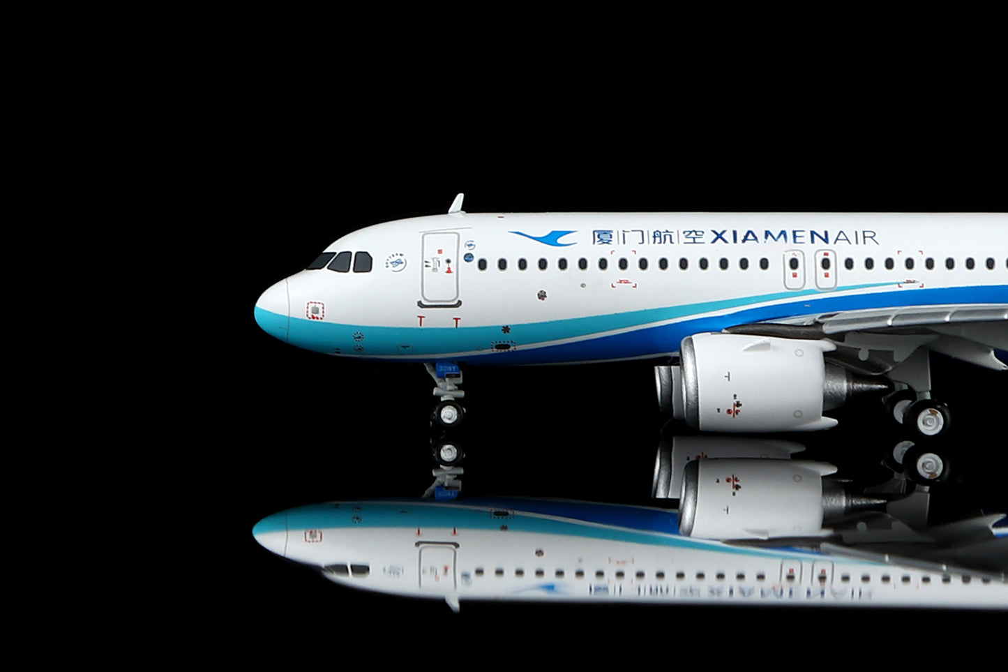 Xiamen Airlines Airbus A320neo B-32MY Flap-down image 16