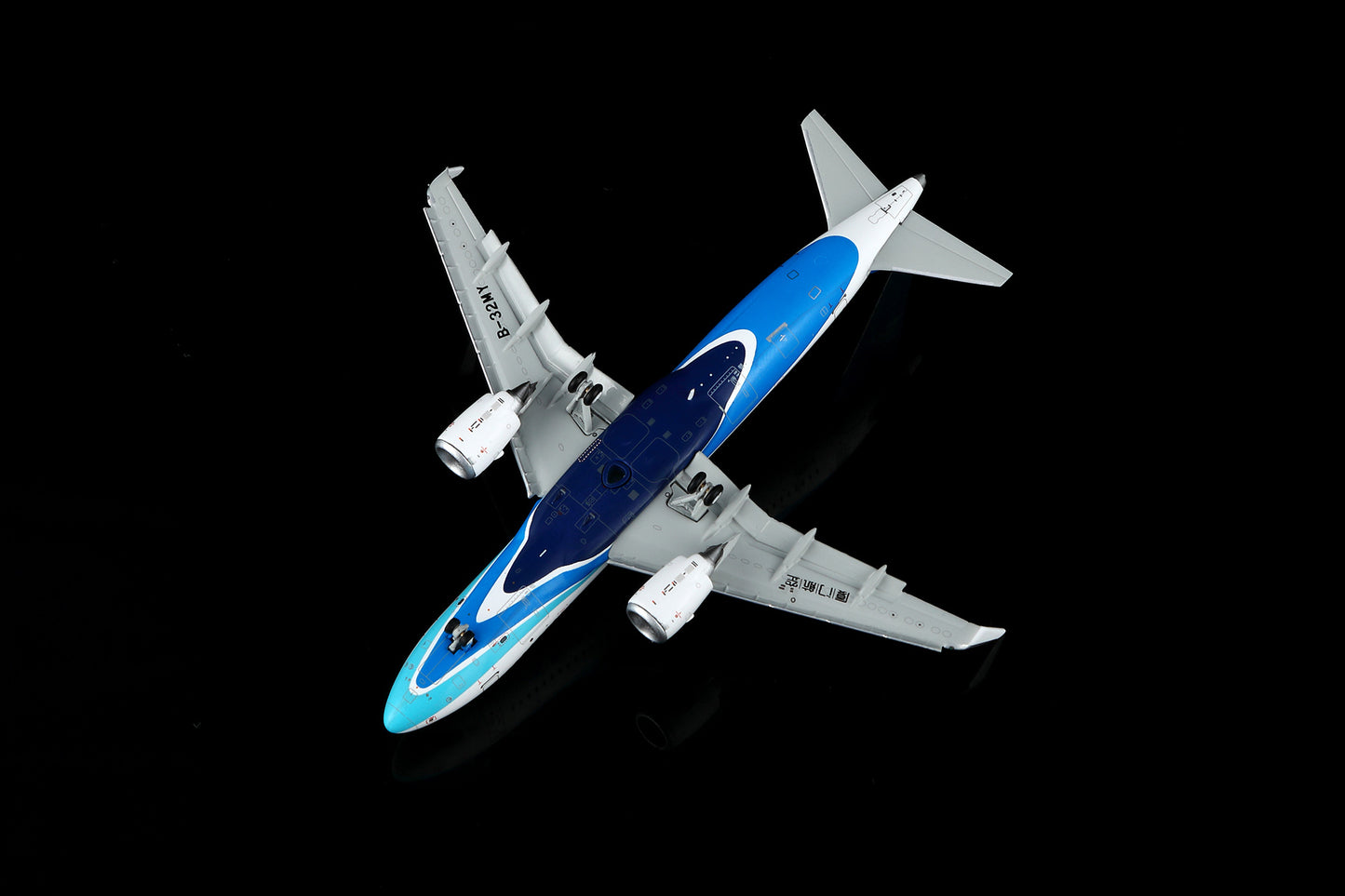Xiamen Airlines Airbus A320neo B-32MY Flap-down image 18