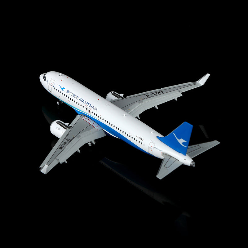 Xiamen Airlines Airbus A320neo B-32MY Flap-down image 7