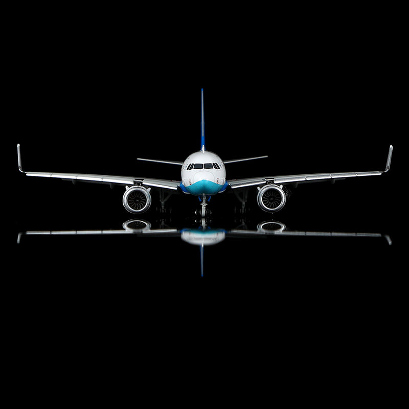 Xiamen Airlines Airbus A320neo B-32PE Flap-down COVER