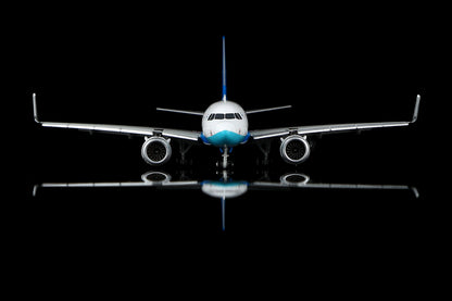Xiamen Airlines Airbus A320neo B-32PE Flap-down image 13
