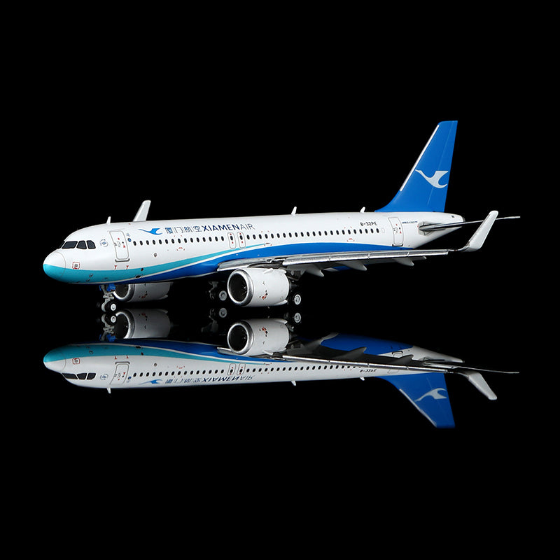 Xiamen Airlines Airbus A320neo B-32PE Flap-down image 2
