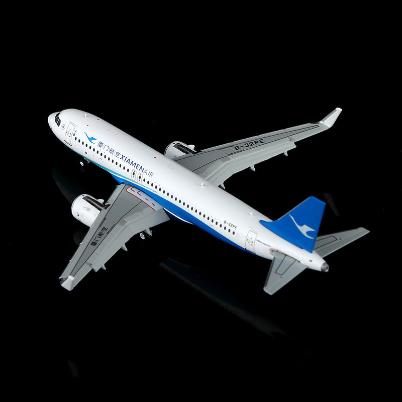 Xiamen Airlines Airbus A320neo B-32PE Flap-down image 7