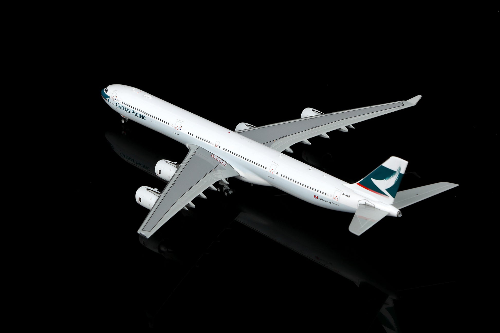 Cathay Pacific Airways A340-600 B-HQB Standard Version image 10